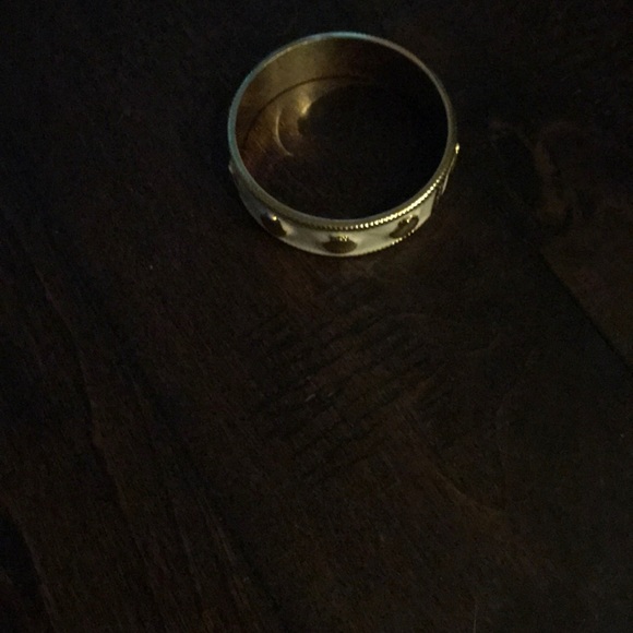 Bracelet - Picture 1 of 2